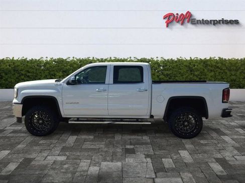 Used 2018 GMC Sierra 1500 SLT w/ SLT Premium Package image 4