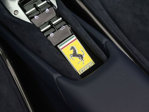 Used 2025 Ferrari 296 GTS RWD image 19