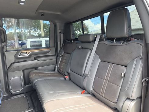 Used 2024 Chevrolet Silverado 3500 High Country w/ High Country Premium Package AWD/4WD image 17
