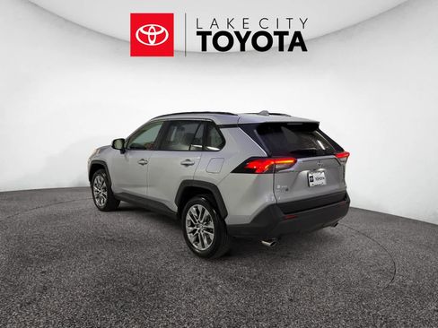 Used 2025 Toyota RAV4 XLE Premium image 4