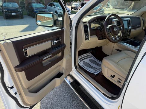 Used 2015 RAM 1500 Laramie w/ Convenience Group AWD/4WD image 10