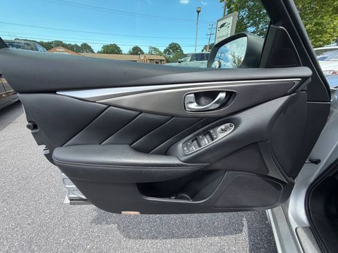 Used 2015 INFINITI Q50 AWD w/ Moonroof Package image 32