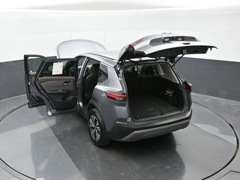 Used 2023 Nissan Rogue SV image 44