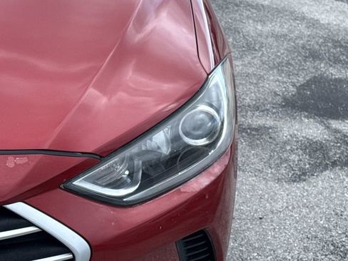 Used 2017 Hyundai Elantra SE FWD image 14