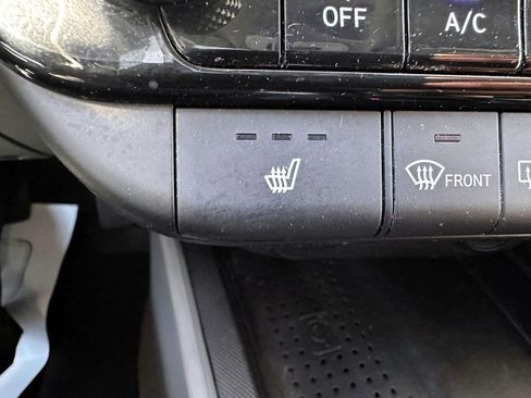Used 2023 Hyundai Elantra SEL w/ Convenience Package FWD image 23