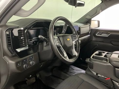 Used 2022 Chevrolet Silverado 1500 LT image 20