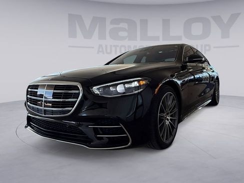 Used 2022 Mercedes-Benz S 580 4MATIC Sedan image 1