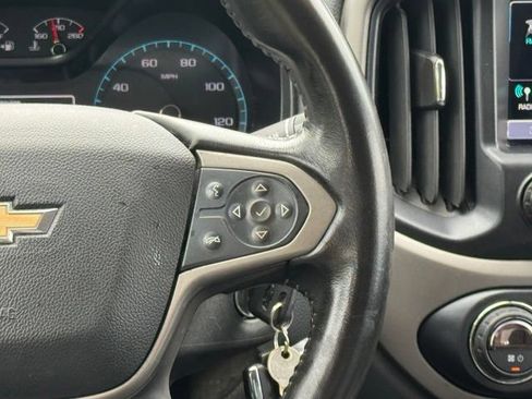 Used 2016 Chevrolet Colorado Z71 AWD/4WD image 12