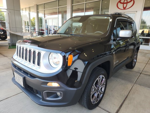 Used 2017 Jeep Renegade Limited AWD/4WD image 6