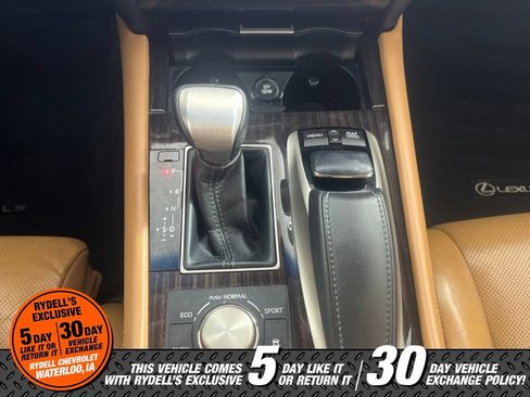 Used 2014 Lexus LS 460 AWD w/ Comfort Package image 31