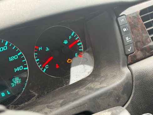 Used 2015 Chevrolet Impala LT image 13