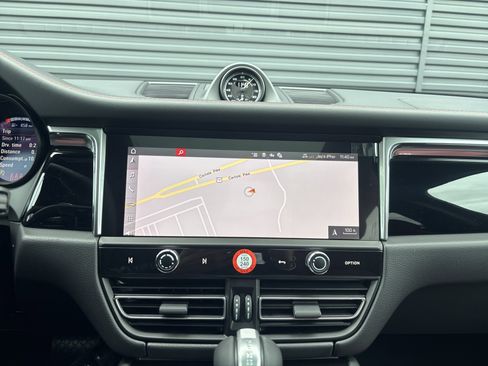 New 2026 Porsche Macan S image 20