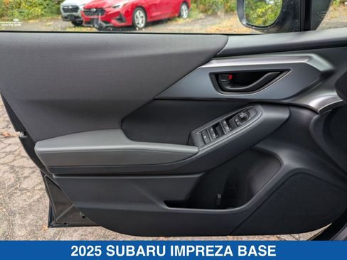 Certified 2025 Subaru Impreza 2.0i image 12