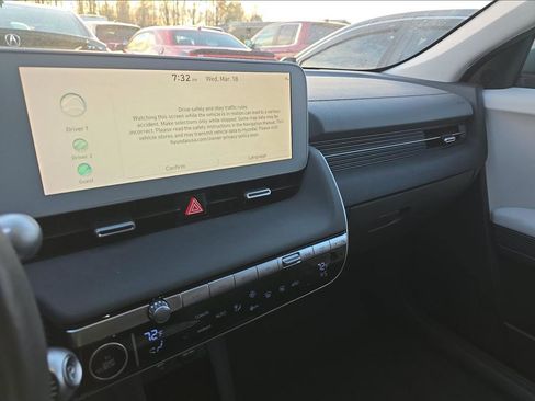 Used 2024 Hyundai Ioniq 5 SEL image 15