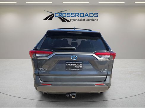 Used 2019 Toyota RAV4 Limited image 4