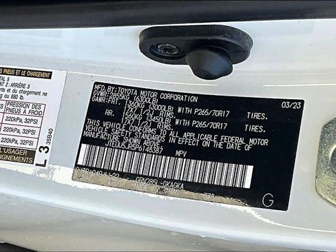 Used 2023 Toyota 4Runner 40th Anniversary SE AWD/4WD image 25