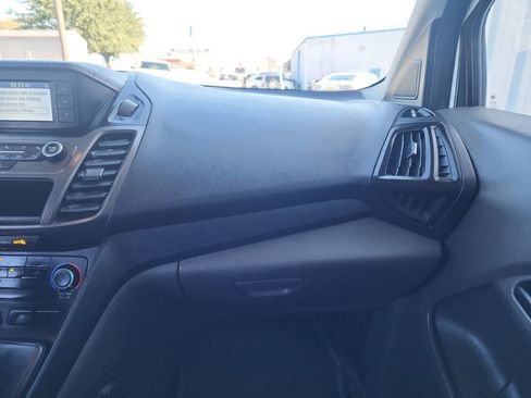 Used 2022 Ford Transit Connect XL image 32