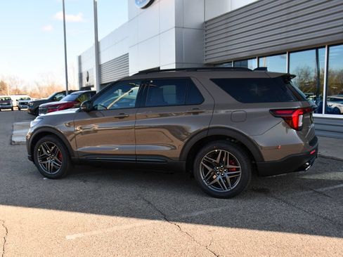 New 2026 Ford Explorer ST w/ Sun And Sound Package AWD/4WD image 3
