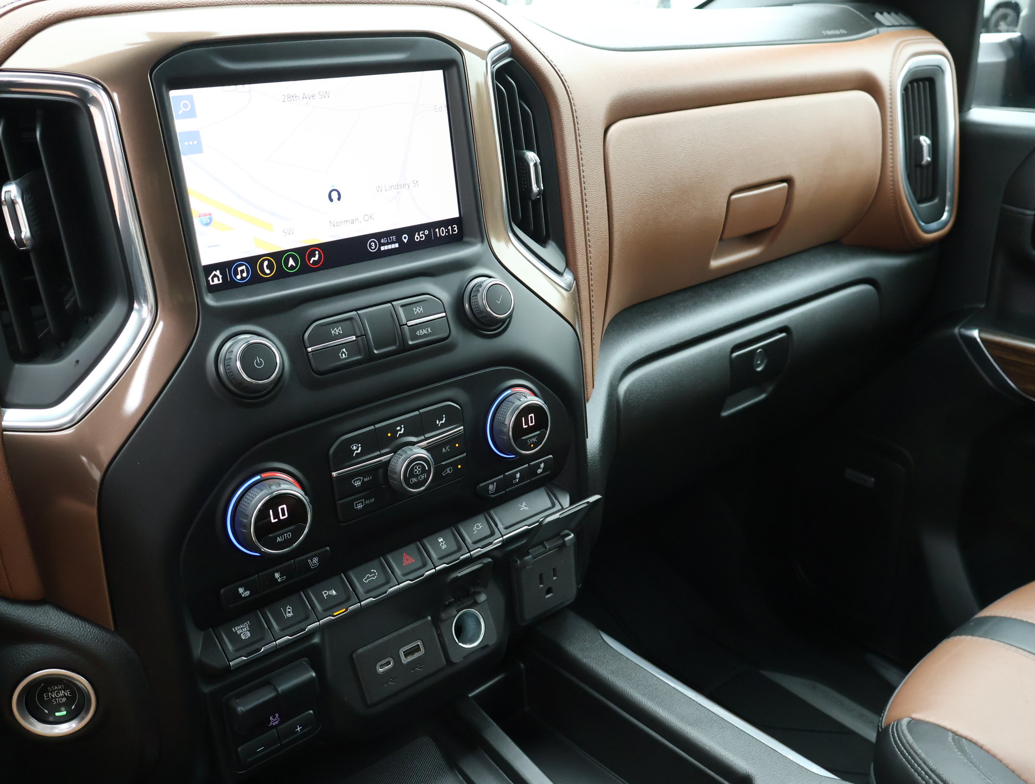 Used 2022 Chevrolet Silverado 3500 High Country AWD/4WD image 23