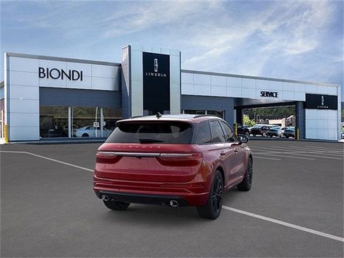 New 2026 Lincoln Corsair Reserve w/ Jet Appearance Package AWD/4WD image 8