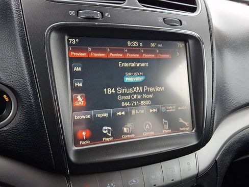 Certified 2017 Dodge Journey Crossroad image 22