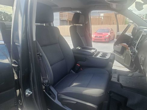 Used 2017 GMC Sierra 1500 SLE w/ SLE Value Package AWD/4WD image 22