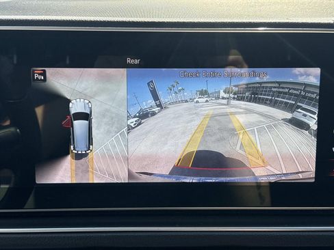 Used 2021 Mercedes-Benz GLS 580 4MATIC image 26