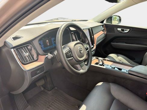 Certified 2024 Volvo XC60 B5 Plus w/ Protection Package Premier AWD/4WD image 23