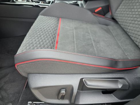 New 2026 Volkswagen GTI SE FWD image 21