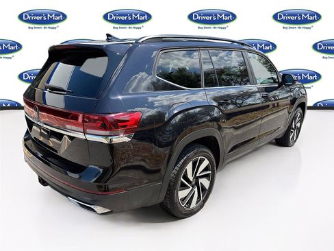Used 2025 Volkswagen Atlas SE image 7