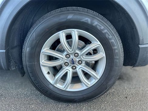 Certified 2021 Ford Explorer 2WD w/ Class III Trailer Tow Package image 10