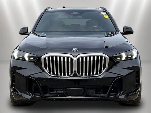 Used 2024 BMW X5 xDrive40i w/ M Sport Package AWD/4WD image 2