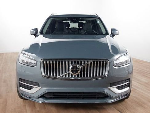 Used 2023 Volvo XC90 B6 Ultimate w/ Lounge Package AWD/4WD image 2