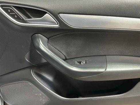 Used 2018 Audi Q3 2.0T Premium AWD/4WD image 19