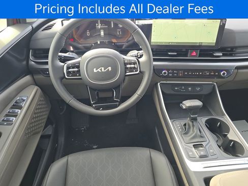 New 2026 Kia Carnival FWD image 12