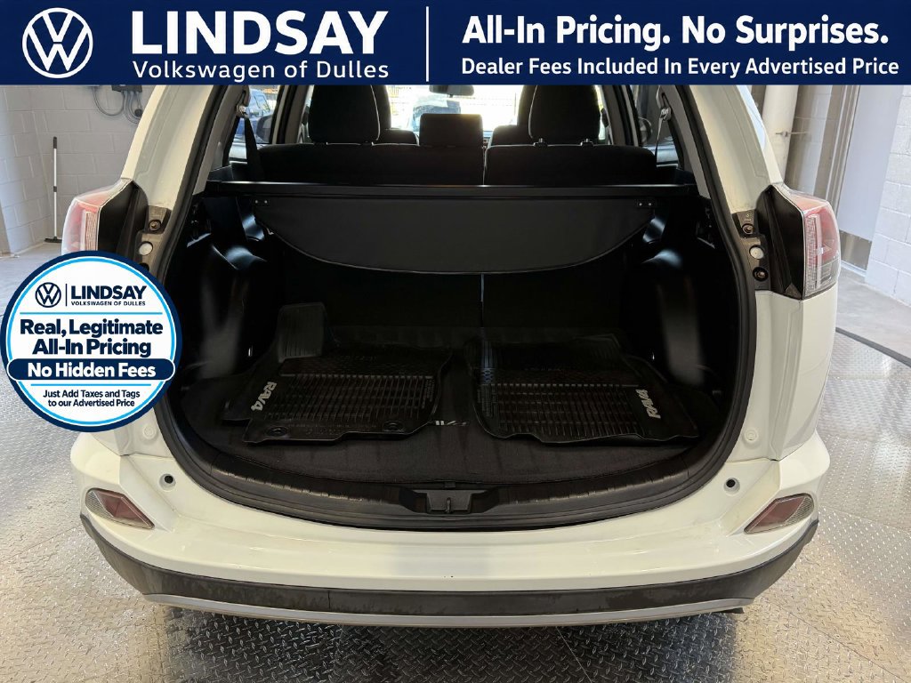 Used 2017 Toyota RAV4 XLE w/ Carpet Mat Package FWD image 16