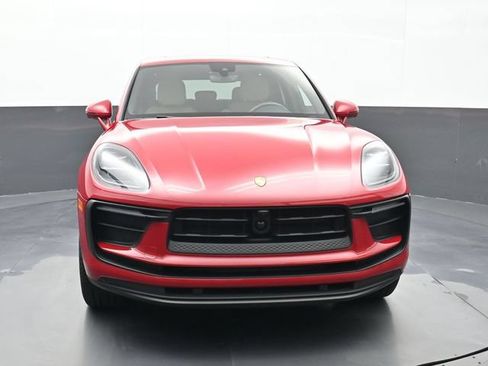 Certified 2023 Porsche Macan AWD/4WD image 25