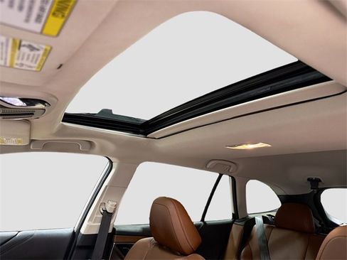 Used 2021 Subaru Outback Touring XT image 19