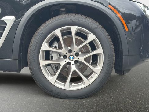 Used 2025 BMW X5 xDrive40i w/ Premium Essential Package AWD/4WD image 23