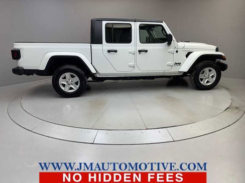 Used 2023 Jeep Gladiator Sport image 6