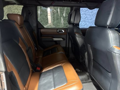 Used 2023 Ford Bronco Outer Banks AWD/4WD image 11