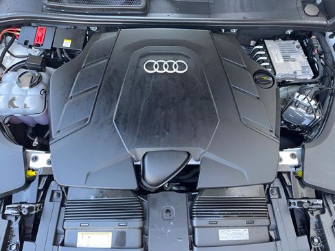 Certified 2024 Audi Q8 Premium w/ Convenience Package image 33