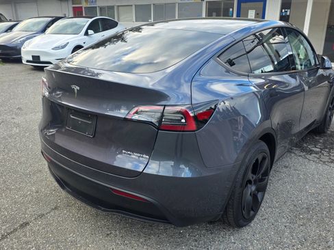 Used 2023 Tesla Model Y Long Range image 5