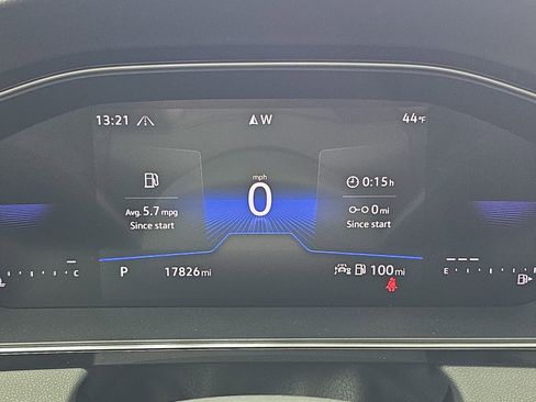 Certified 2025 Volkswagen Jetta Sport image 18