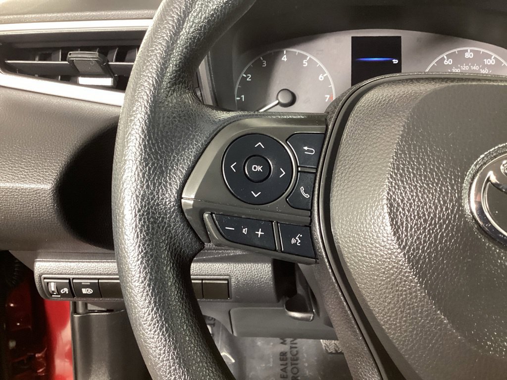 Used 2025 Toyota Corolla LE FWD image 14