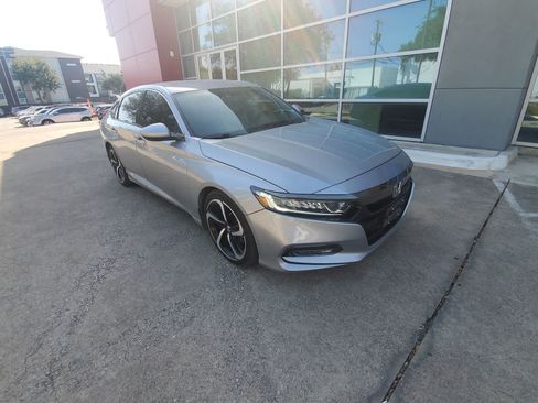 Used 2019 Honda Accord Sport image 9