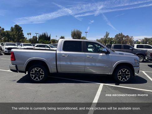 Used 2025 RAM 1500 Laramie w/ Advanced Safety Group II AWD/4WD image 7