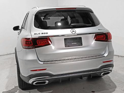 Certified 2020 Mercedes-Benz GLC 300 4MATIC image 5