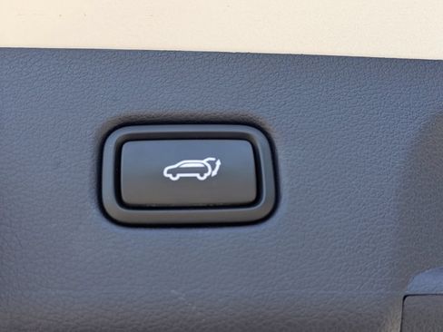 Used 2024 Hyundai Palisade Limited FWD image 14