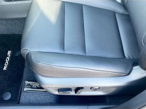 New 2026 Nissan Rogue SV image 19